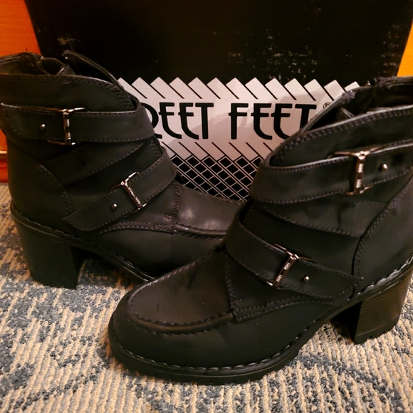 Ankle boots, size 6 black, side zip - Picture 1 of 8